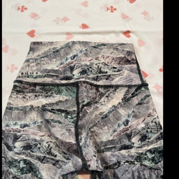 lululemon athletica Gray Patterned Leggings - Picture 4 of 6